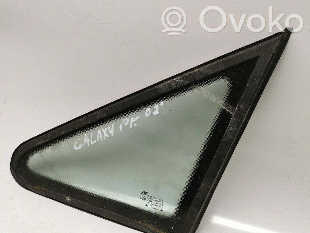 Ford Galaxy Front triangle window/glass 