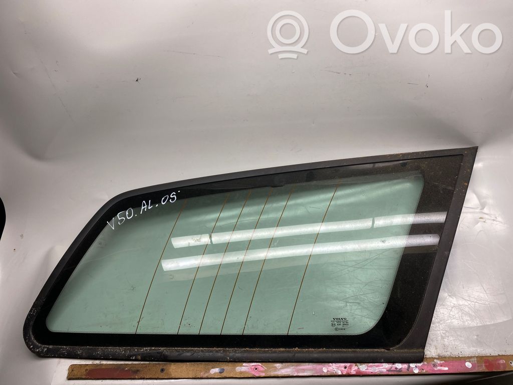 Volvo V50 Rear side window 