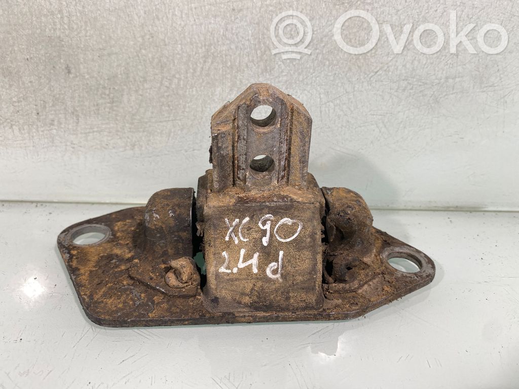 Volvo XC90 Engine mount bracket 