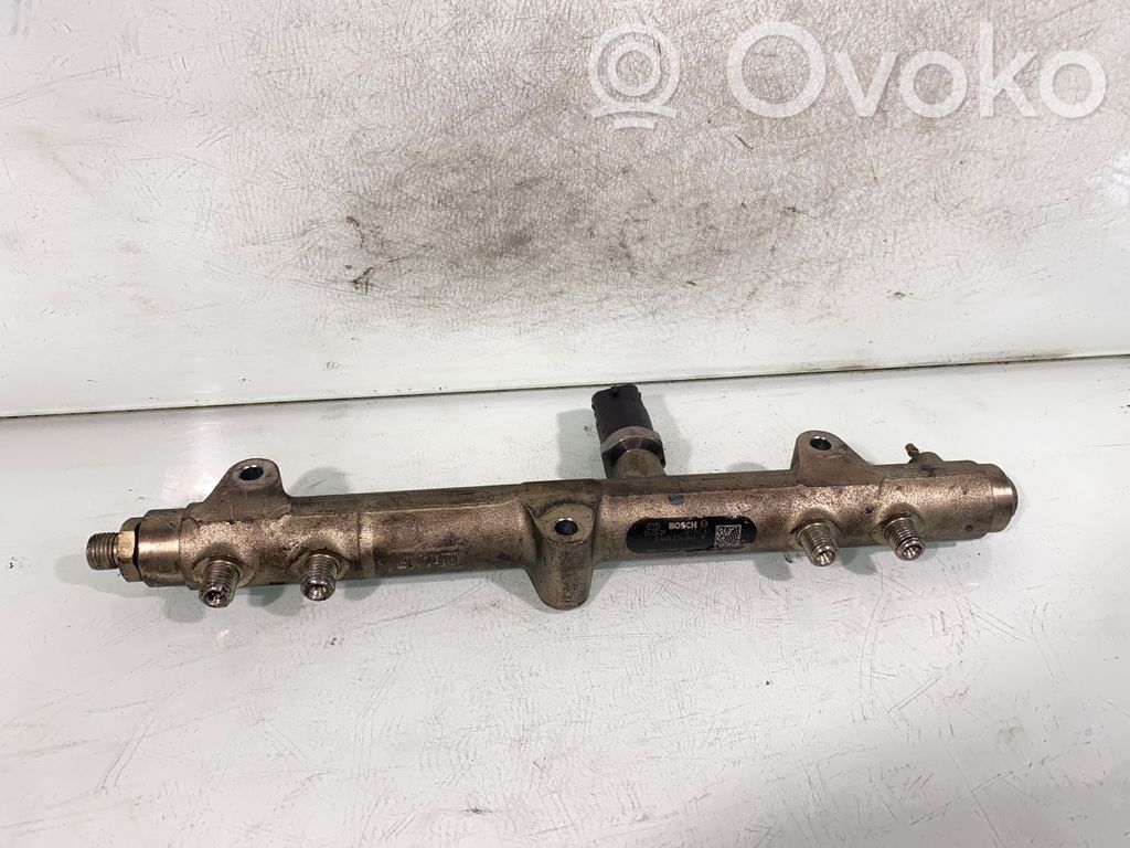 Chrysler Voyager Fuel main line pipe 