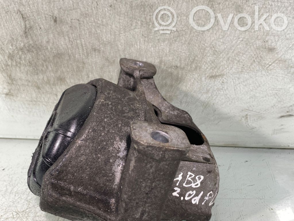 Audi A4 S4 B8 8K Engine mount bracket 