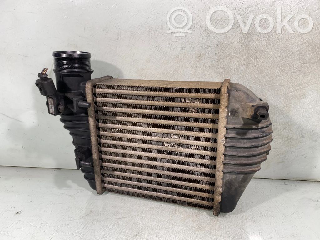 Audi A6 S6 C6 4F Interkūlerio radiatorius 