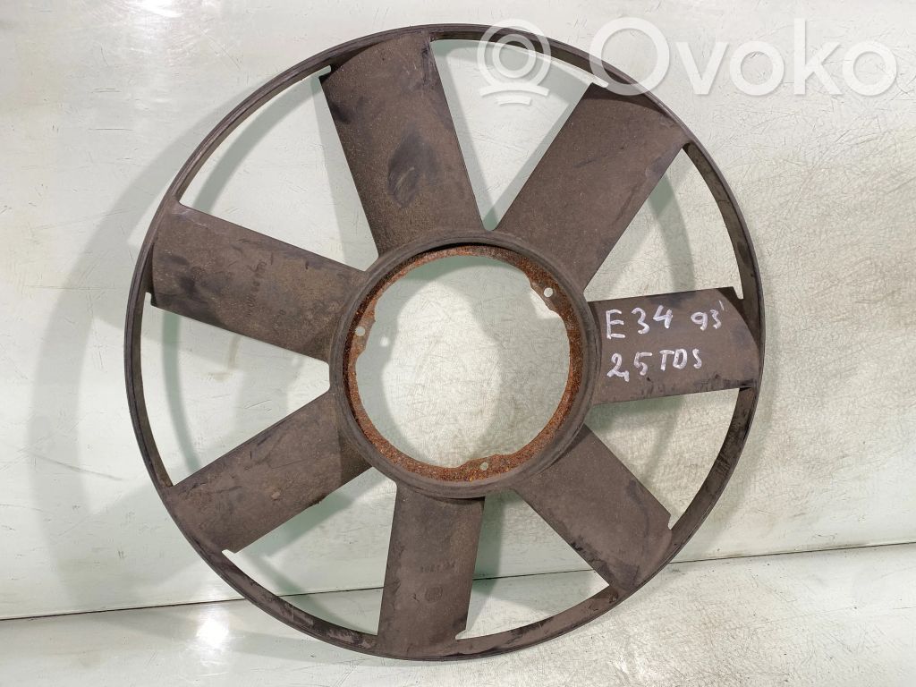 BMW 5 E34 Ventiliatora propellers 