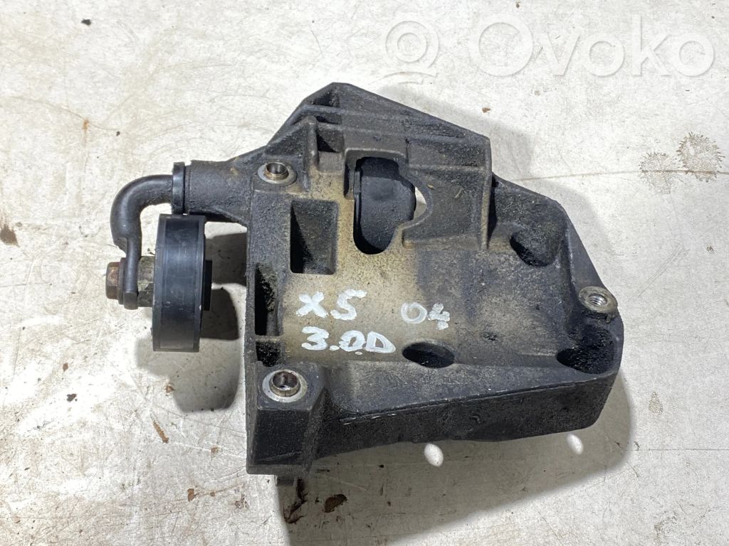 BMW X5 E53 Generator/alternator bracket 