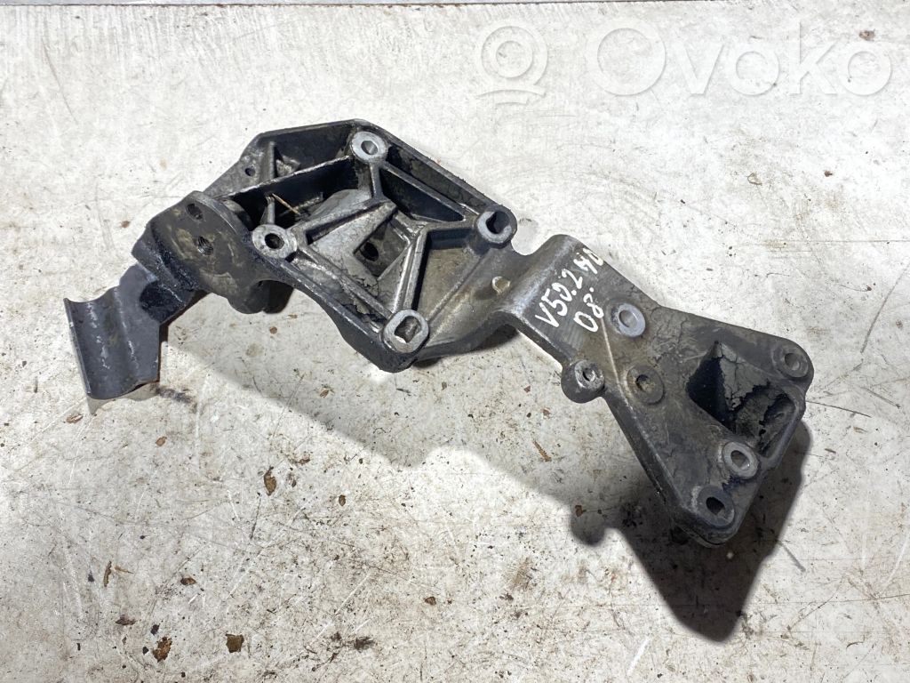 Volvo V50 A/C compressor mount bracket 