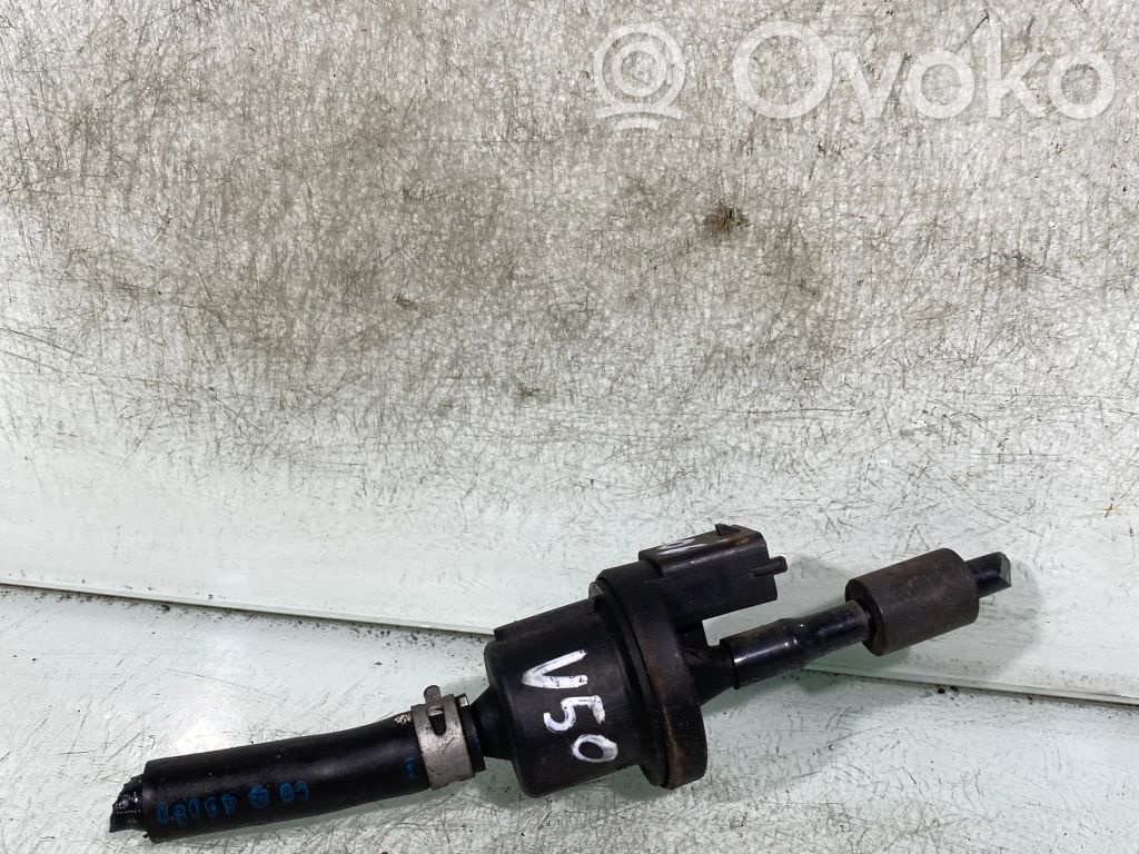Volvo V50 Valve vacuum 