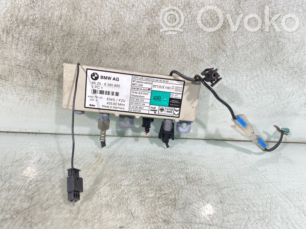 BMW 5 E39 Antenos valdymo blokas 