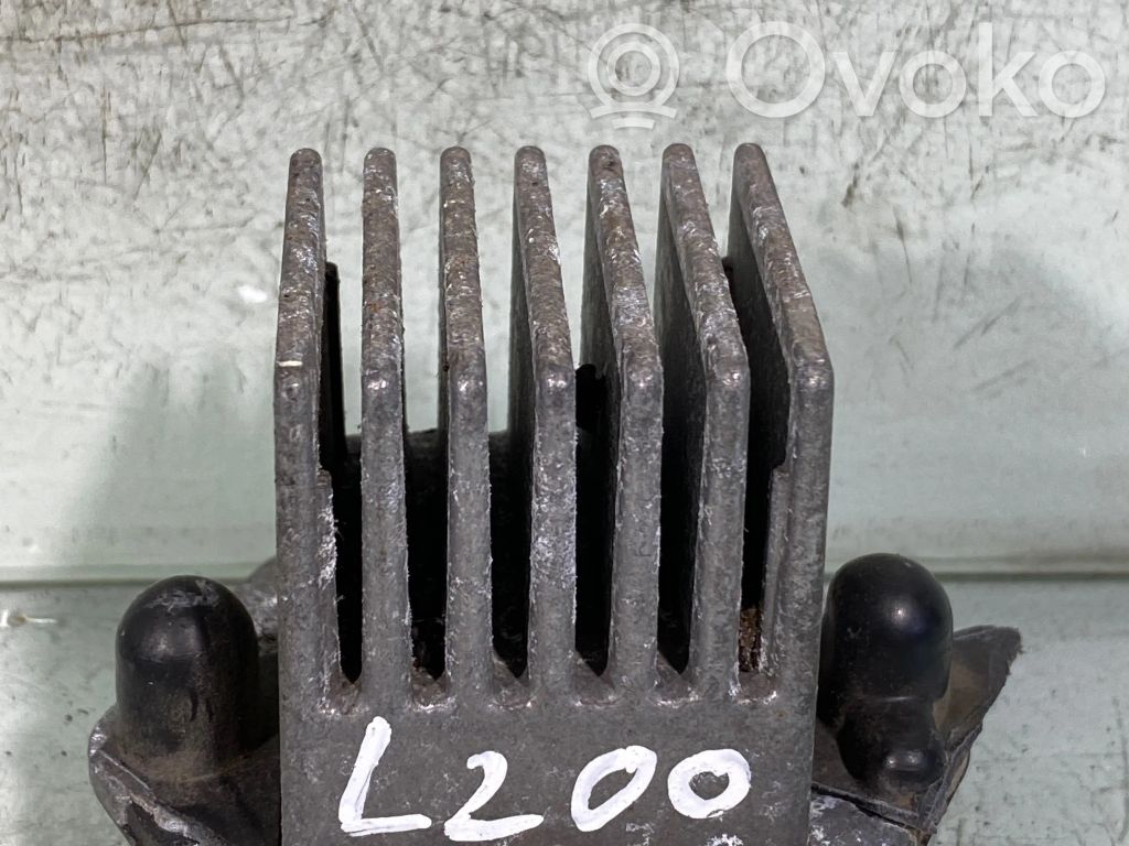 Mitsubishi L200 Heater blower motor/fan resistor 