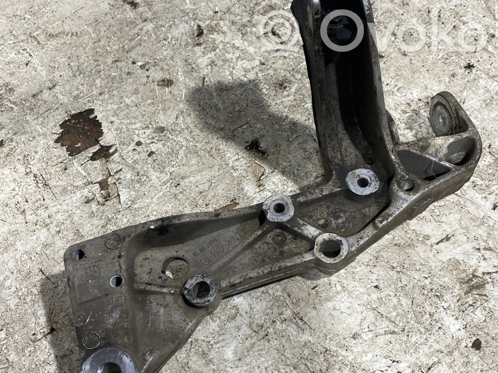 Volkswagen Golf V Front subframe 