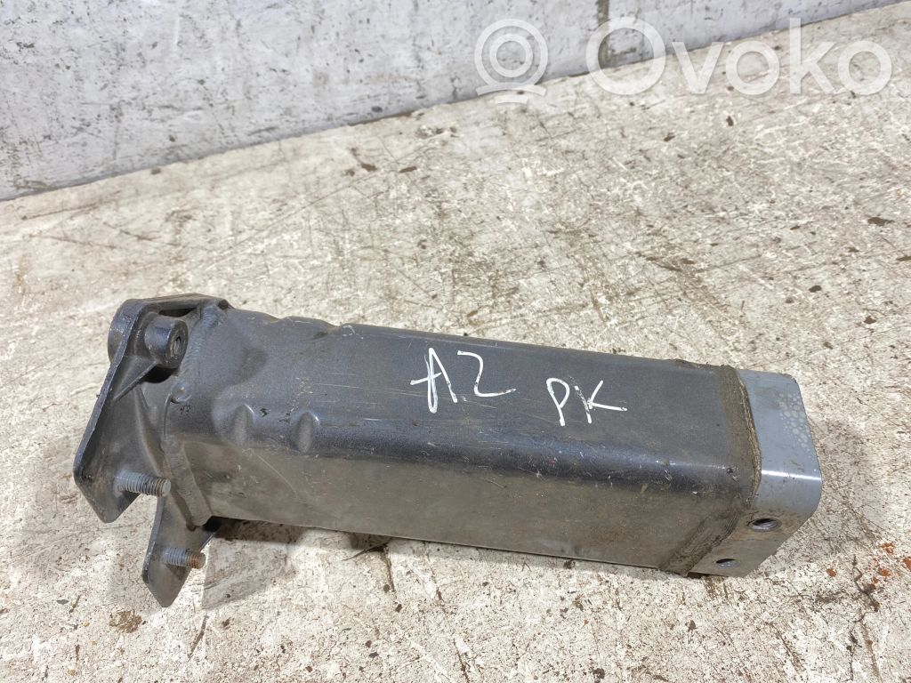 Priekšpusē bampera amortizators   8Z0805119