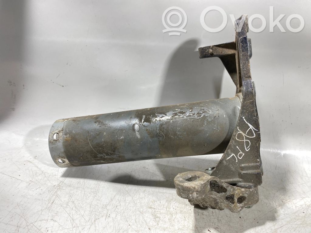 Audi A8 S8 D3 4E Radiator support slam panel bracket 