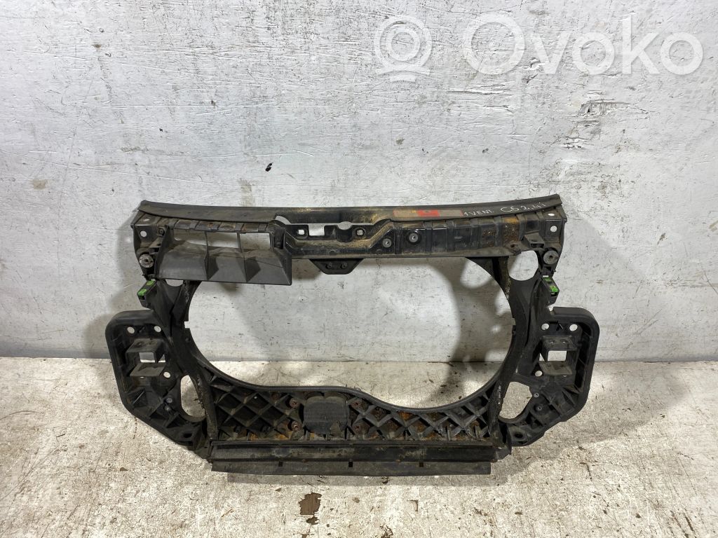 Audi A6 S6 C6 4F Radiatorių panelė 