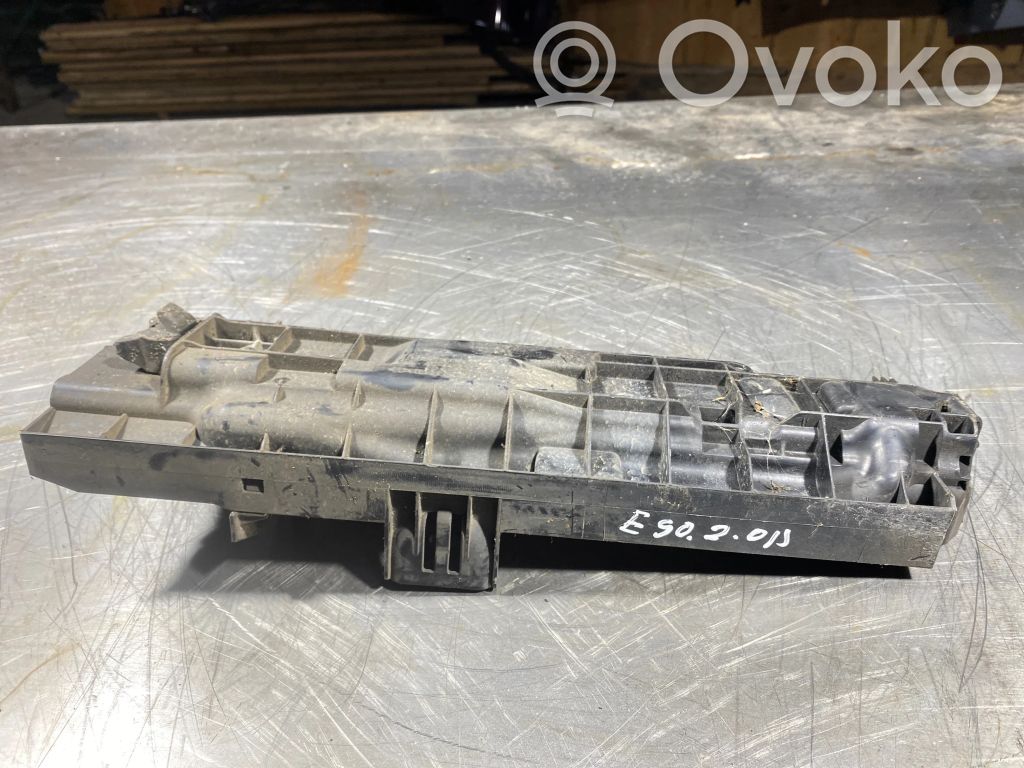 BMW 3 E90 E91 Radiator mount bracket 