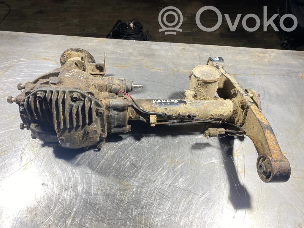 Mitsubishi Pajero Front differential 