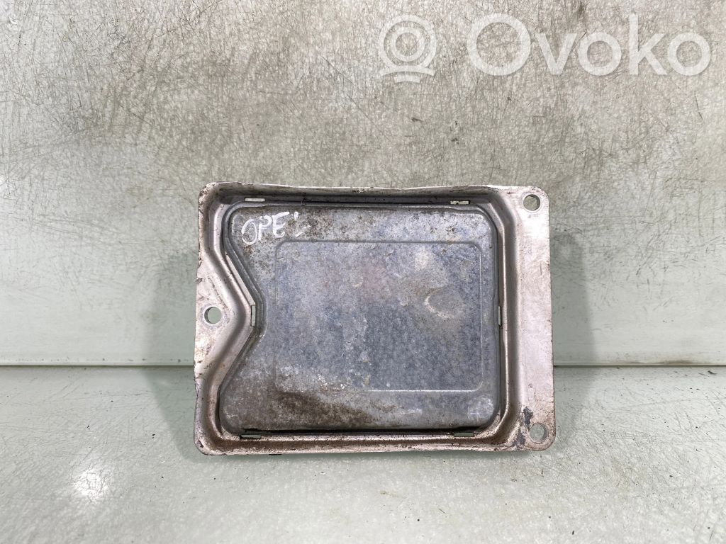 Engine control unit/module   90532610,0261204475