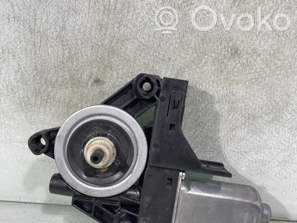 Volvo S60 Front door window regulator motor 