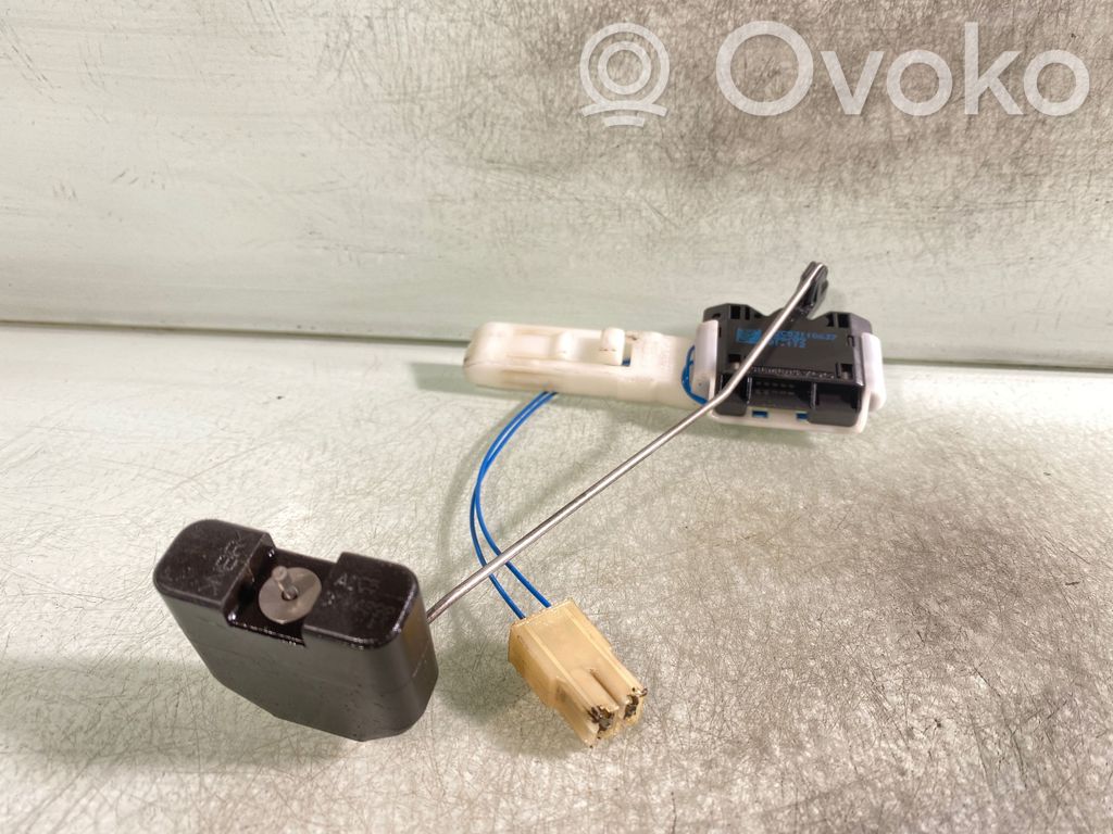 Audi Q7 4L Fuel level sensor 