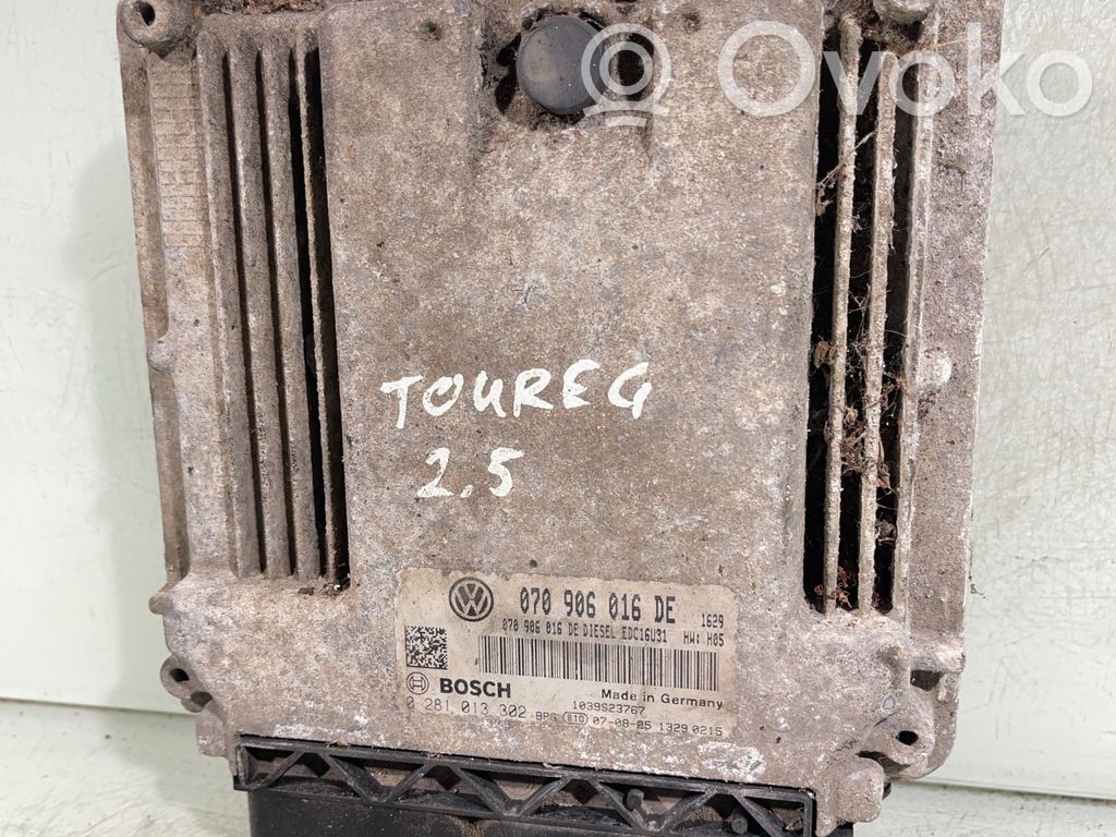 Volkswagen Touareg I Engine control unit/module 