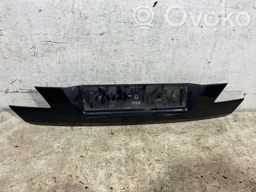 BMW 7 E65 E66 Tailgate trim 