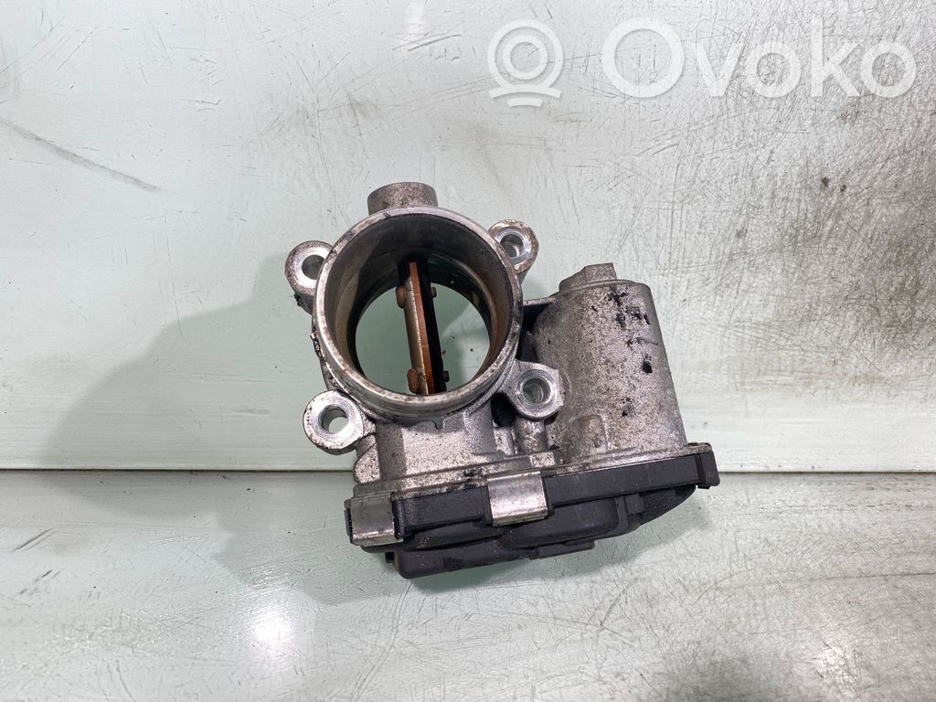 Opel Astra J Throttle valve 