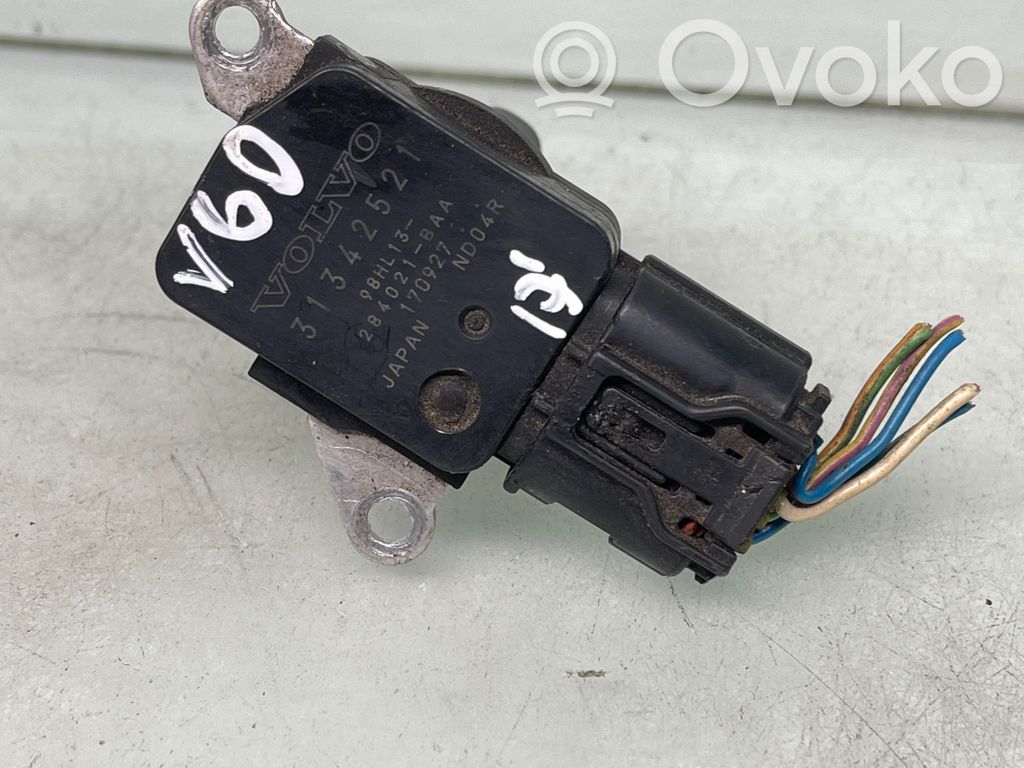 Volvo V60 Przepływomierz masowy powietrza MAF 