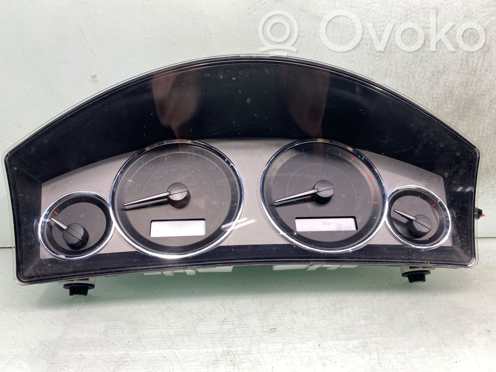 Jeep Grand Cherokee (WK) Speedometer (instrument cluster) 