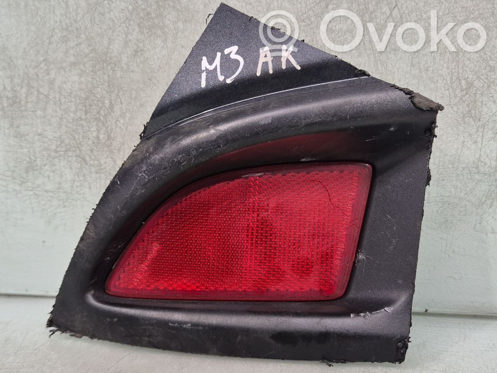 Mazda 3 III Reflector spate 