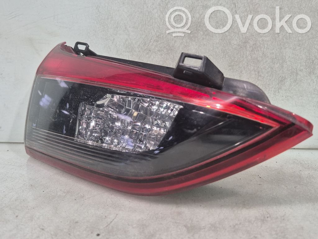 Mazda 6 Tailgate rear/tail lights 