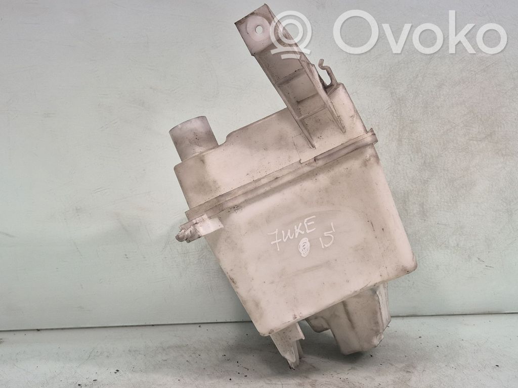 Nissan Juke I F15 Serbatoio/vaschetta liquido lavavetri parabrezza 