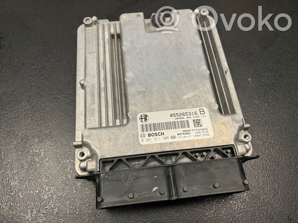 Alfa Romeo Giulia Engine control unit/module 