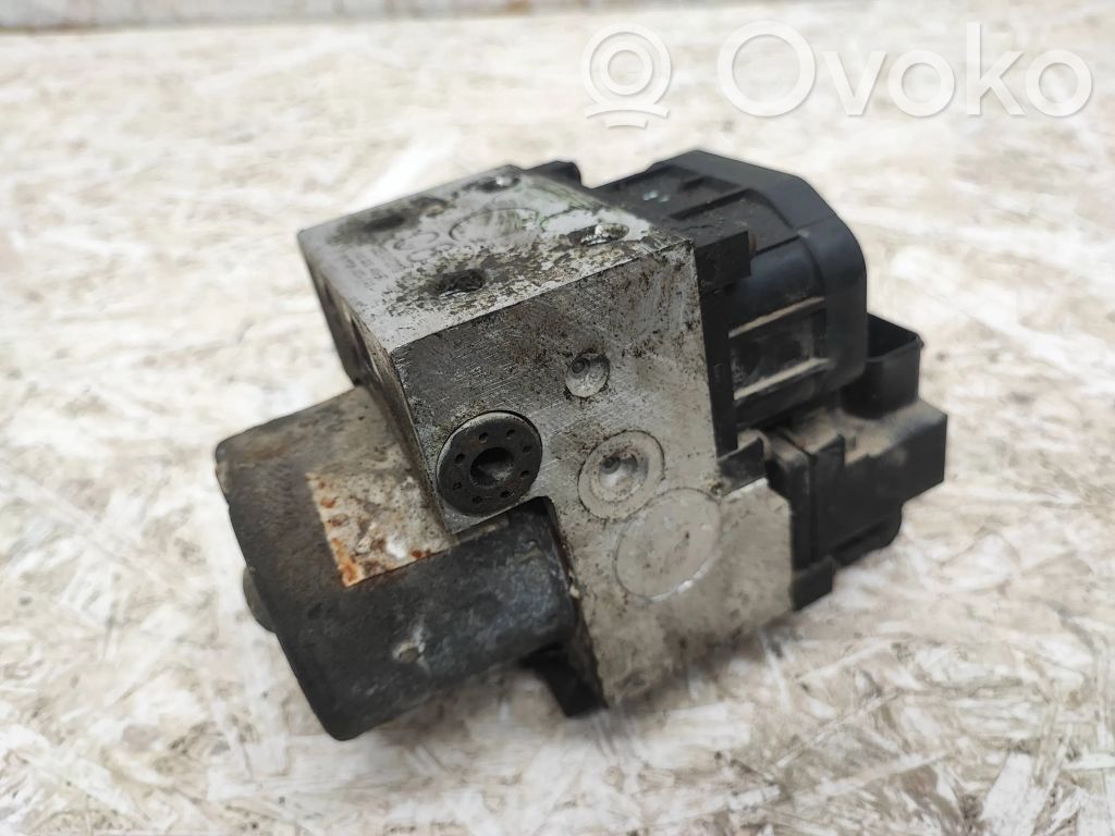 Subaru Forester SF ABS Pump 
