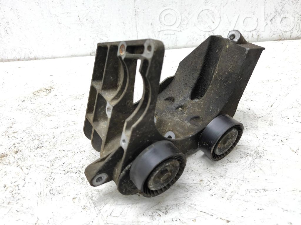Ford Fiesta Generator/alternator bracket 