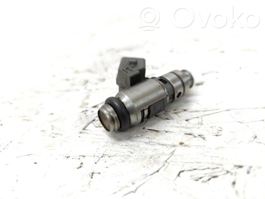 Ford Fiesta Inyector de combustible 