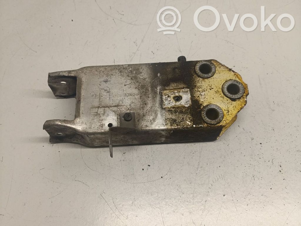 BMW 5 F10 F11 Radiator support slam panel bracket 