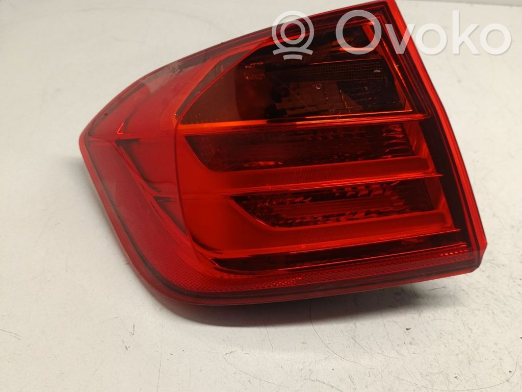 BMW 3 F30 F35 F31 Galinis žibintas kėbule 