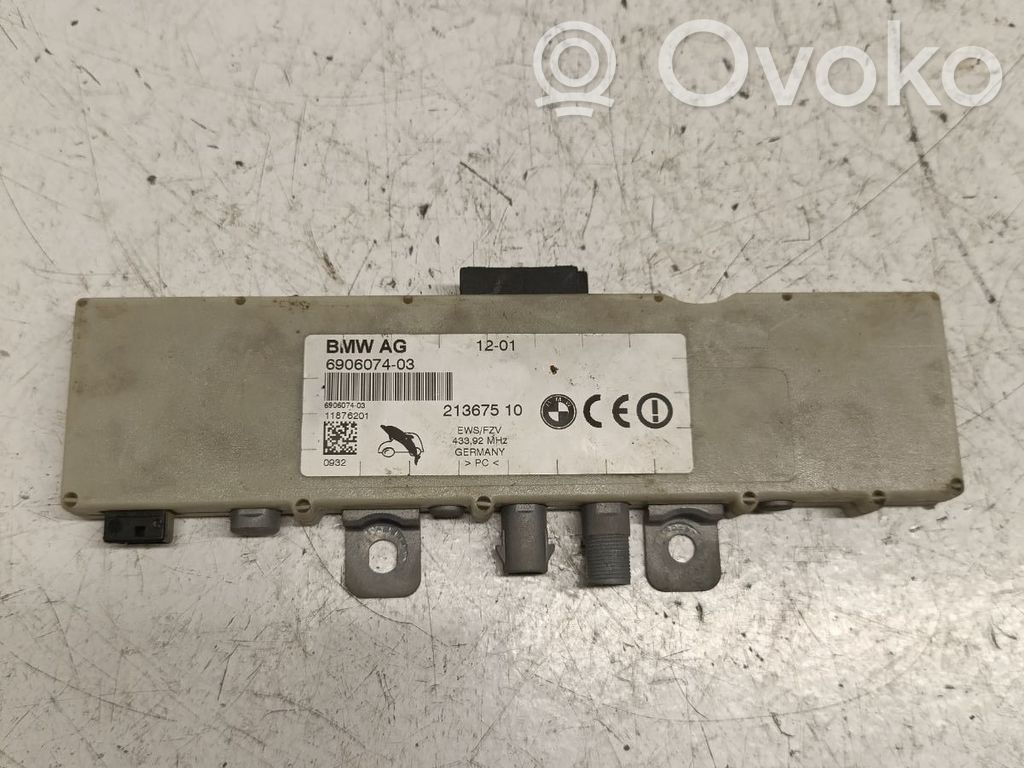 BMW 3 E46 Antenos stiprintuvas 