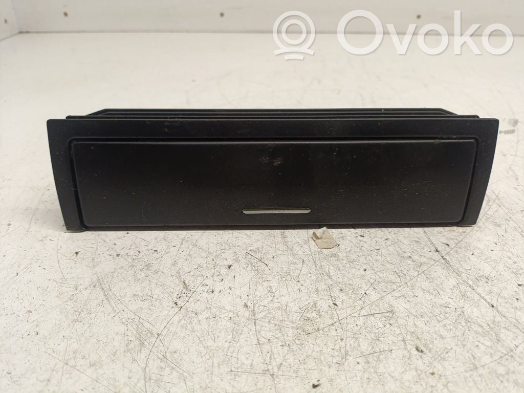 BMW 3 E46 Glove box 