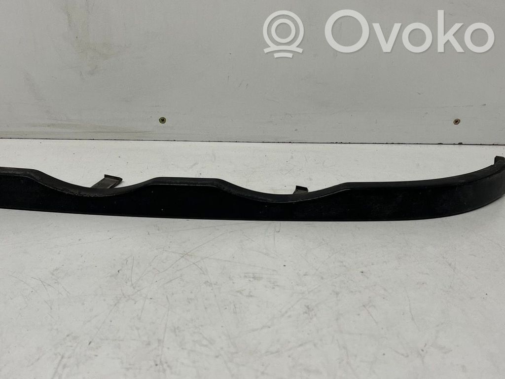 Under headlight/headlamp trim   8208481