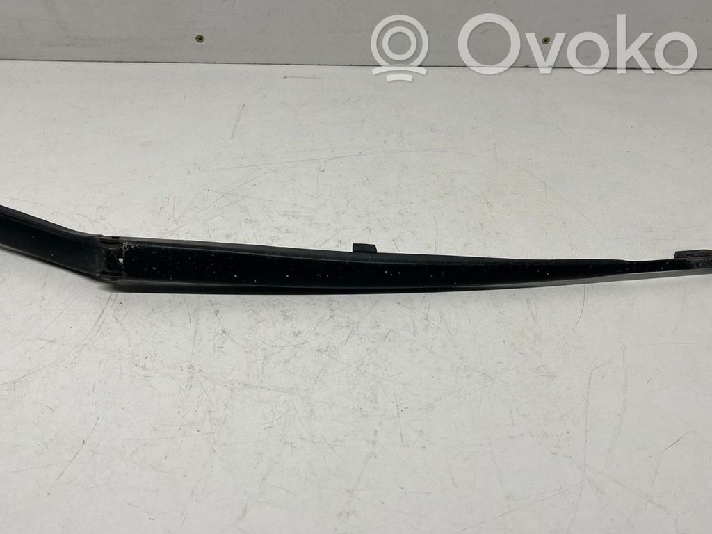 BMW 3 E46 Front wiper blade arm 