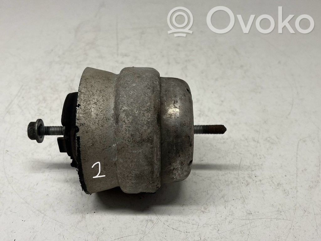 Audi A4 S4 B6 8E 8H Engine mount bracket 