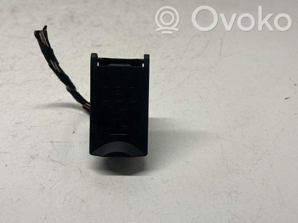 Otros cableados   9689172A