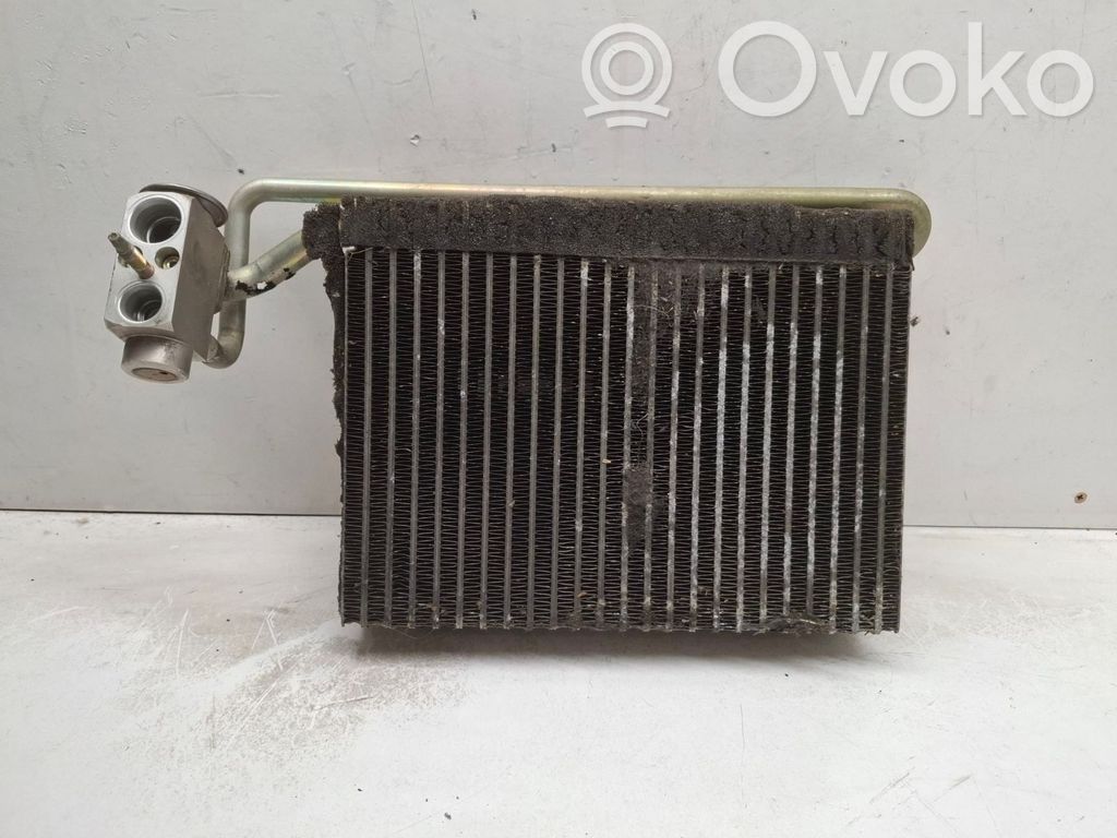 BMW 3 E46 Gaisa kondicioniera radiators (salonā) 