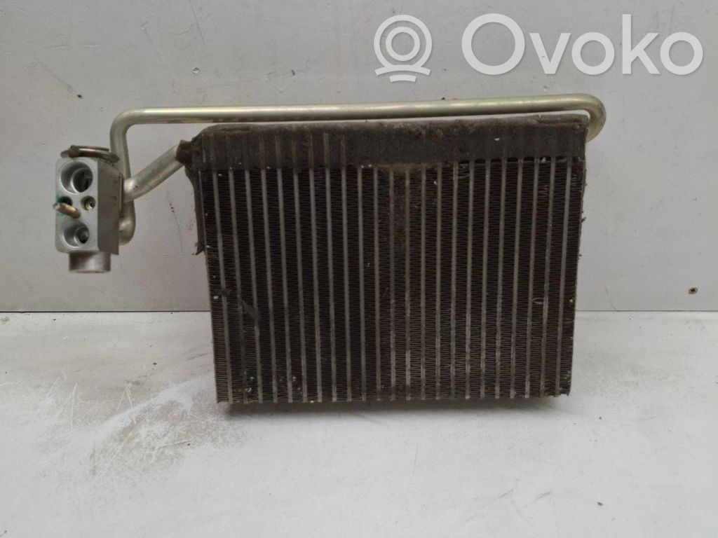 BMW 3 E46 Gaisa kondicioniera radiators (salonā) 
