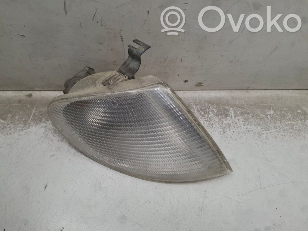 Volkswagen Sharan Front indicator light 