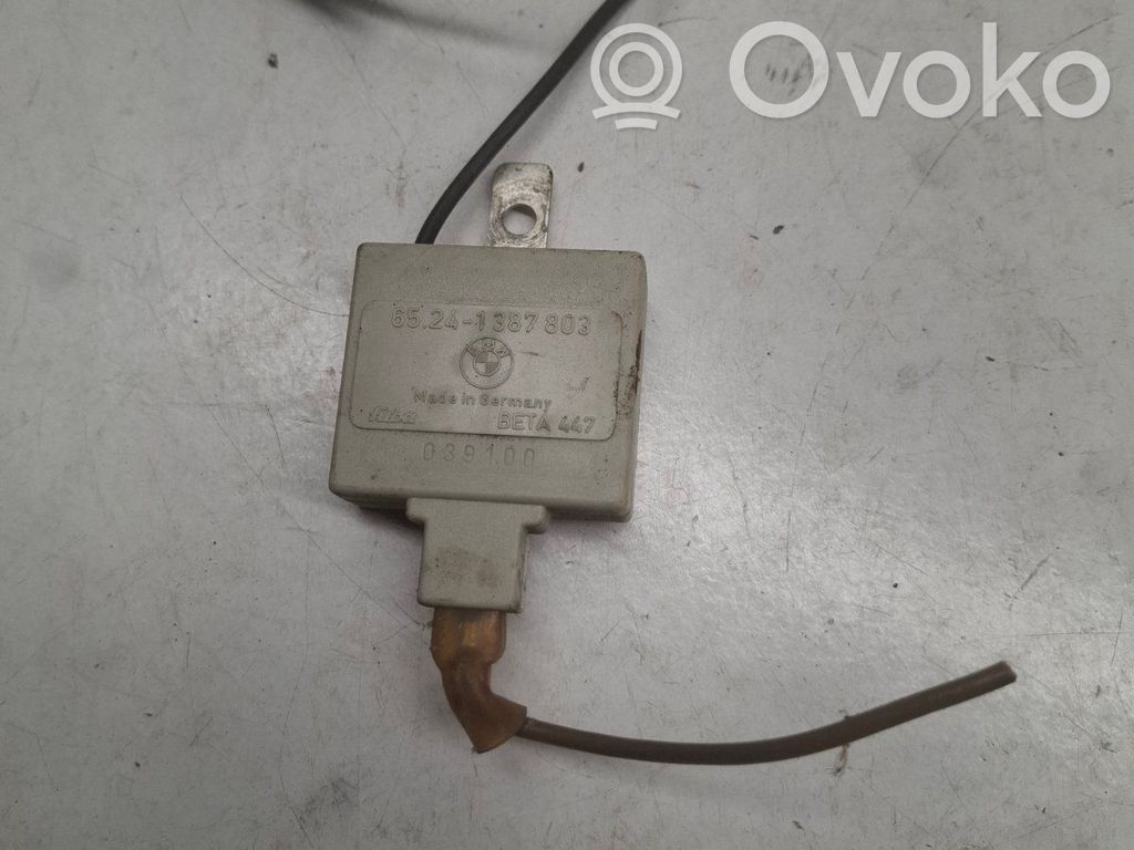 BMW 3 E36 Antenna control unit 