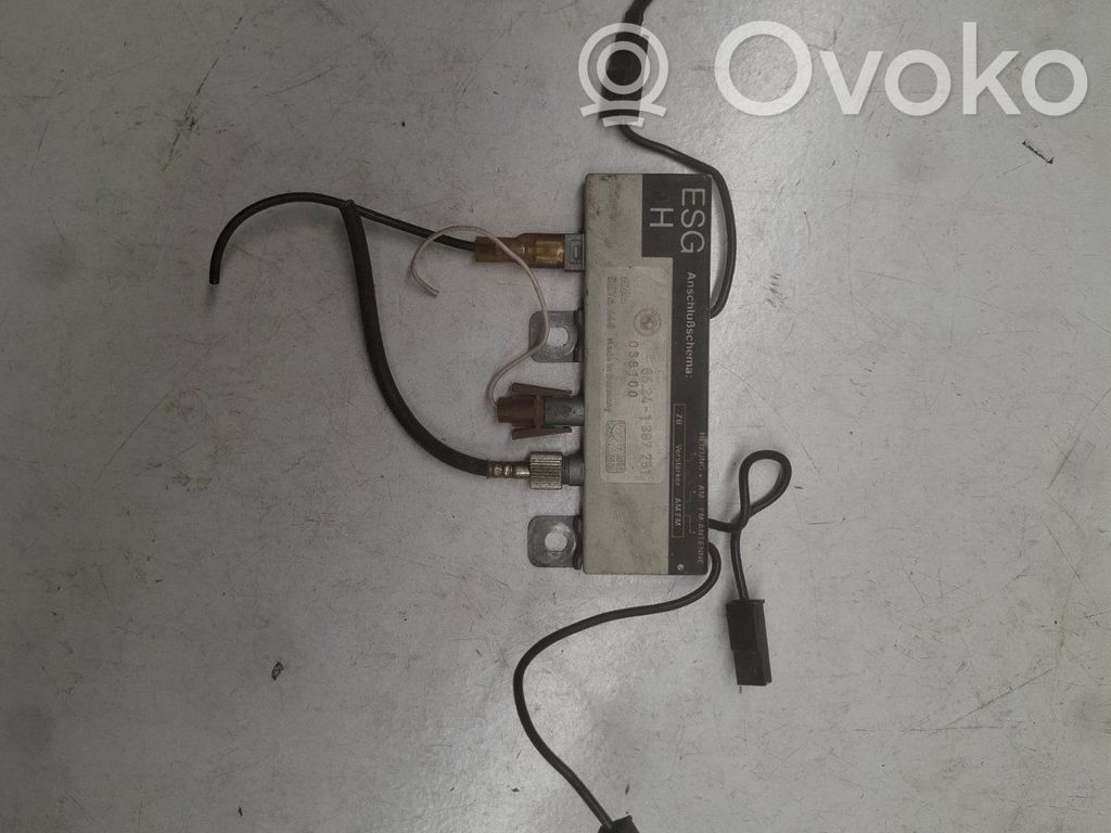 BMW 3 E36 Antenos valdymo blokas 