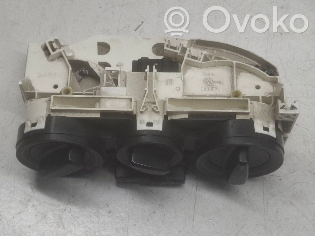 Skoda Octavia Mk1 (1U) Climate control unit 