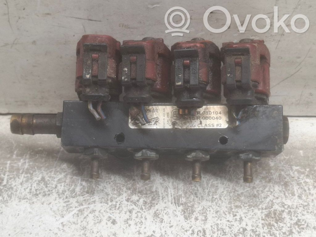 Audi A4 S4 B5 8D Dujų purkštukas 