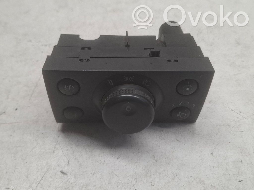 Opel Vectra C Light switch 