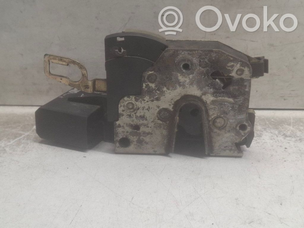 BMW 3 E36 Front door lock 